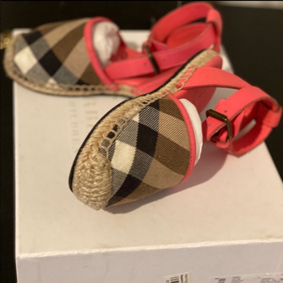 Burberry Espadrilles Toddler Size EU28 - Picture 3 of 3